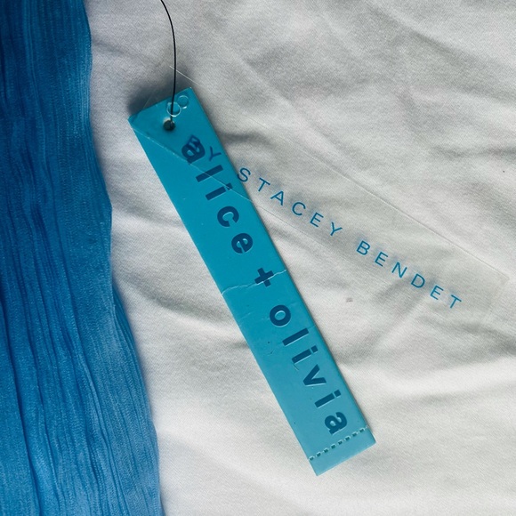 Alice + Olivia Crepe Pleated Tank Top - Picture 5 of 8